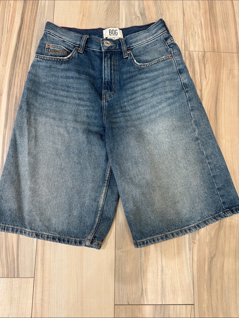 Women’s BDG Washed Blue High-Rise Denim Bermuda Shorts | Size 24